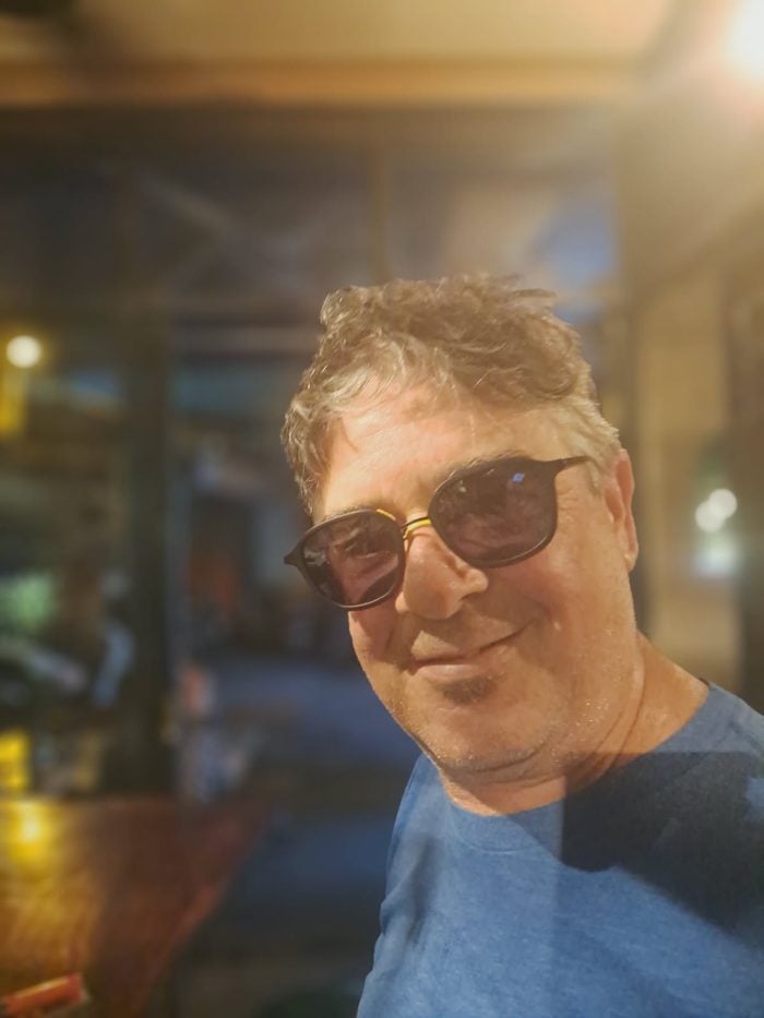 Man wearing No Se sunglasses at night